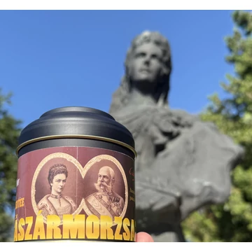 Császármorzsa ízű tea 75g fém dobozban Pannon Teaház