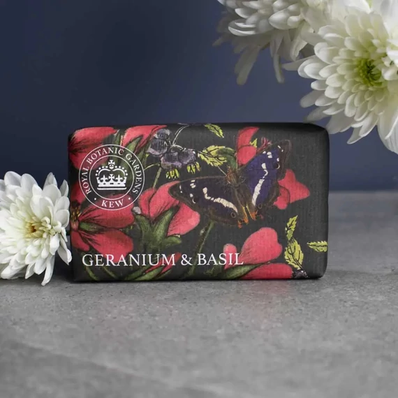 Kew Gardens geránium bazsalikom illatú szappan The English Soap Company