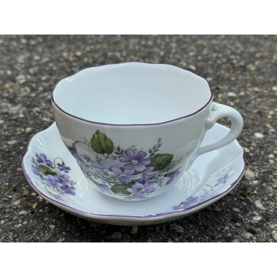Ibolya mintás porcelán teáscsésze + alj